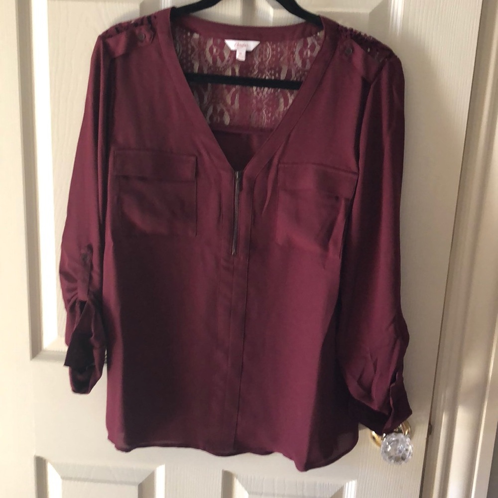 Cabernet blouse w lace detail